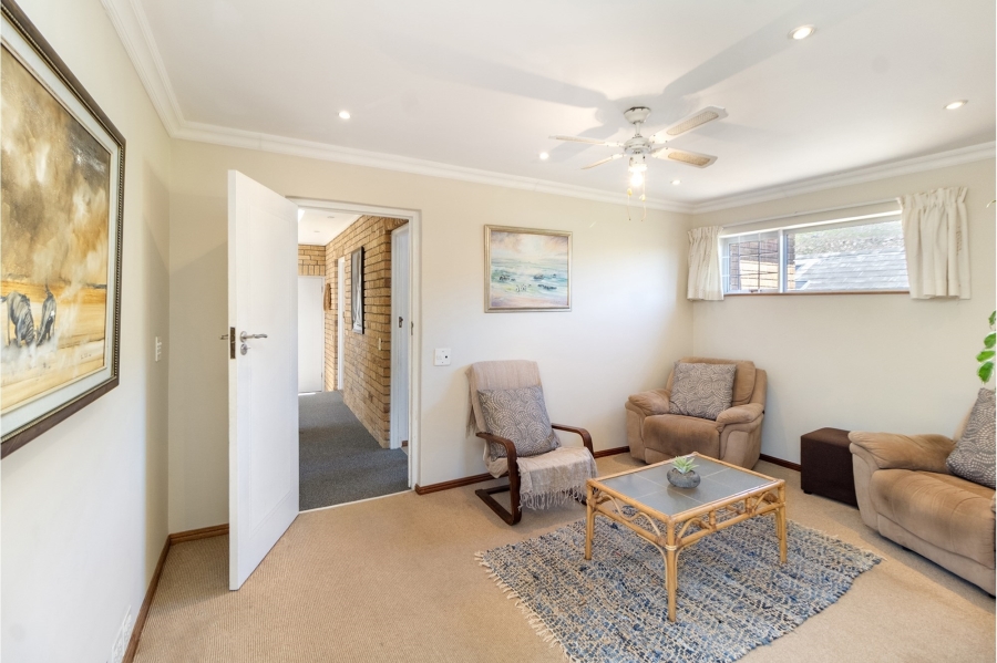 4 Bedroom Property for Sale in Fish Hoek Western Cape